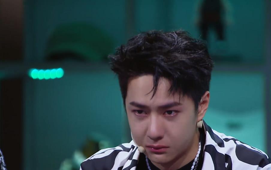 刘奕君|张艺兴没让布布“通过”，王一博不淡定了；看舞蹈却比选手还先哭