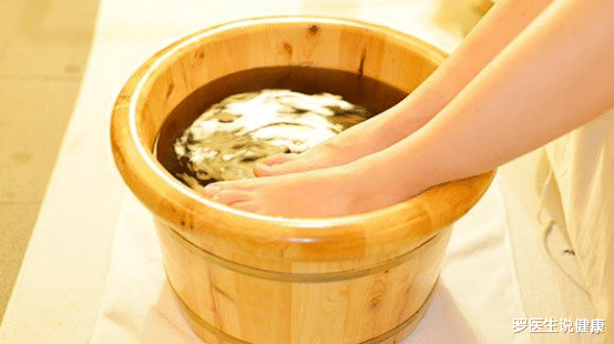 罗医生说健康|最伤肝“素食”被发现,比烟酒还伤肝,不少人却当成宝,劝你少碰