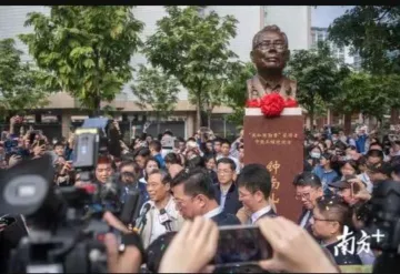 |看了顶流明星被南大“羞辱”的一幕，我顿悟为何要远离低层次的圈子