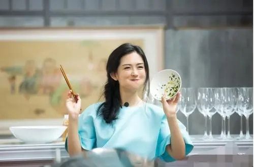 杨幂|5位“铁公鸡”明星，言承旭吃小摊还顺走碗筷，谢娜敷廉价的面膜