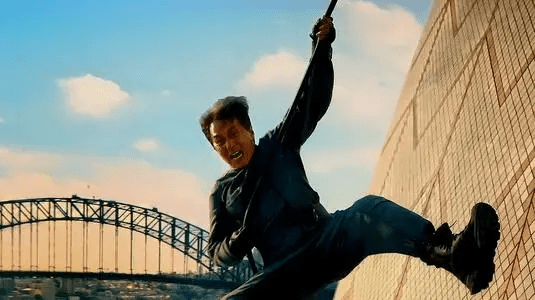 盖丽丽|5部“亏出血”的电影，成龙竟占了2部，最后一部直接亏了7.3亿！