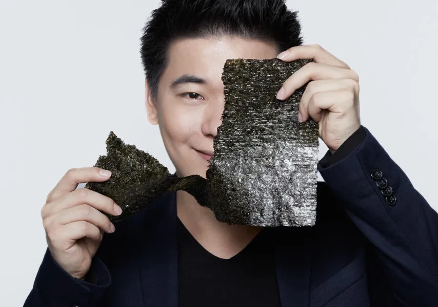 海苔|“泰国扎克伯格”的亿万创业史：18岁背千万巨债，19岁摆地摊卖海苔，21岁成最年轻富豪