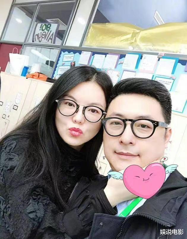 李湘|45岁李湘和新男友疑似在酒店同居，乘车回家拿东西，这是几个意思