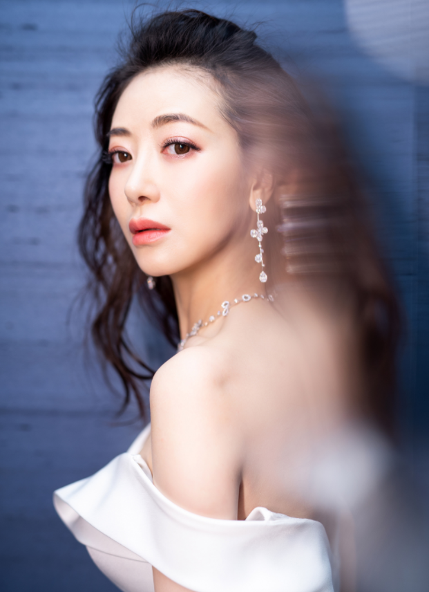 灵熙说珠宝|陈紫函气质优雅，演技好，身材绝美，却一直不温不火