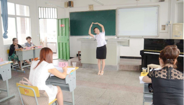 糯妈育儿经|“宁愿送外卖也不当老师”，男老师工作3个月果断辞职，原因现实