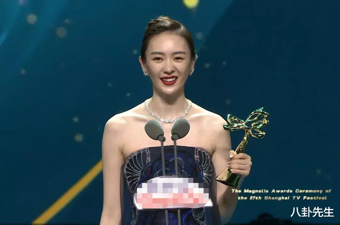 霍启刚|白玉兰颁奖礼：白百何穿深V秀事业线，《觉醒年代》成最大赢家