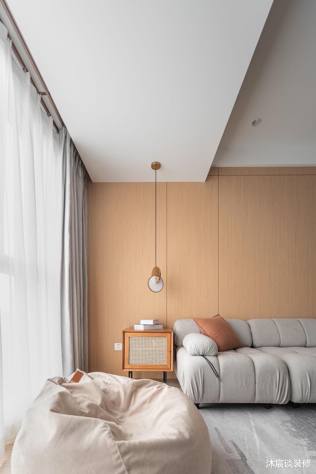 重庆姑娘晒出自己独居生活，室内到处暖暖的，原来一个人住这么爽