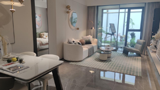 河东首个高端盘来了,铝板+宽厅+落地窗,放风价4.5万/平米!