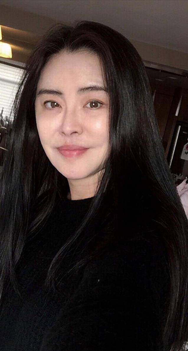 刘浩存|10个香港老牌女星，如今年过半百的她们，还是那样明艳动人吗？