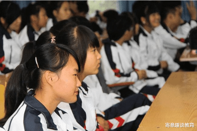 义务教育|义务教育学制将有大变动，初中不变小学减少两年？教育部回应来了