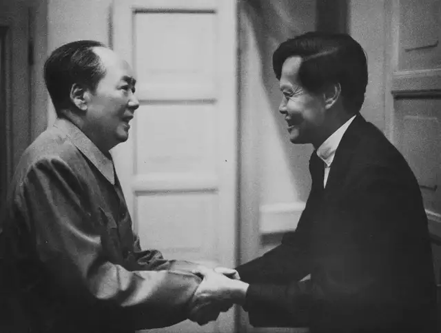 科学家 最早获得诺贝尔奖的华裔科学家——杨振宁