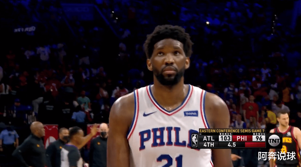 西蒙斯|忍无可忍！恩比德赛后罕见发声，短短54字直指西蒙斯，让人心疼