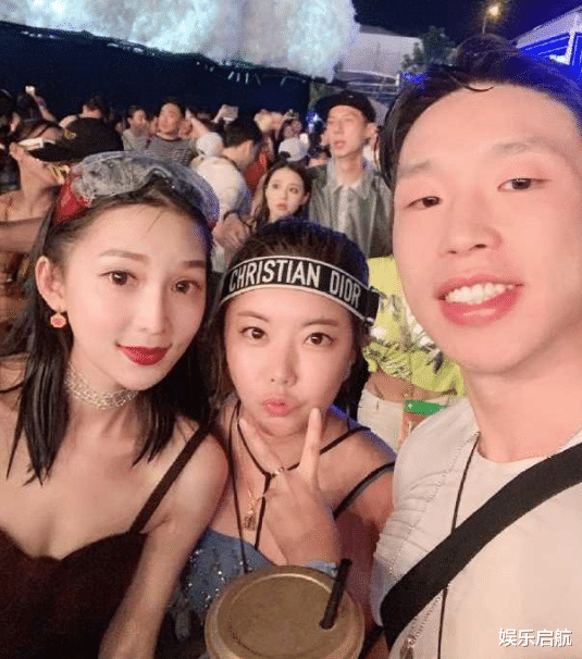郭德纲|郭德纲生日当天，烧饼给了他一个巨大的惊喜，老郭感动的热泪盈眶