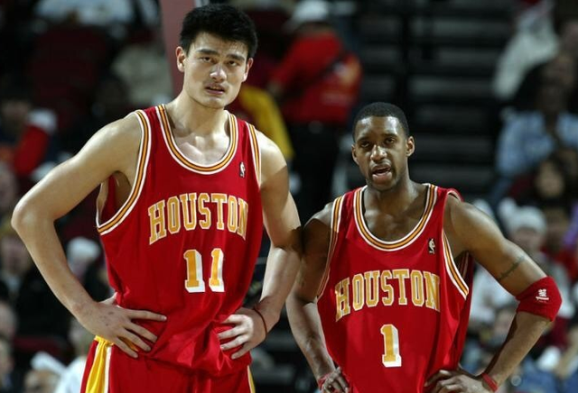火箭队|火箭球探现场观战！小姚明20分钟轰24+10，小莫兰特14+3+3