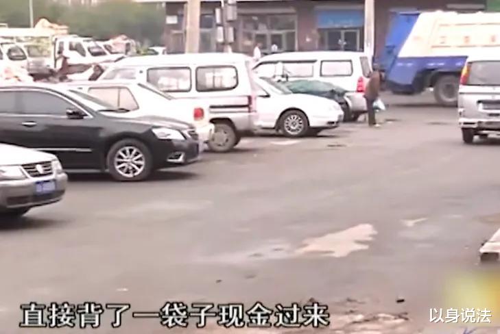 18岁少年和富二代打球碰撞,竟被对方父母叫来40余人砍死,一家三口获刑,父亲死刑