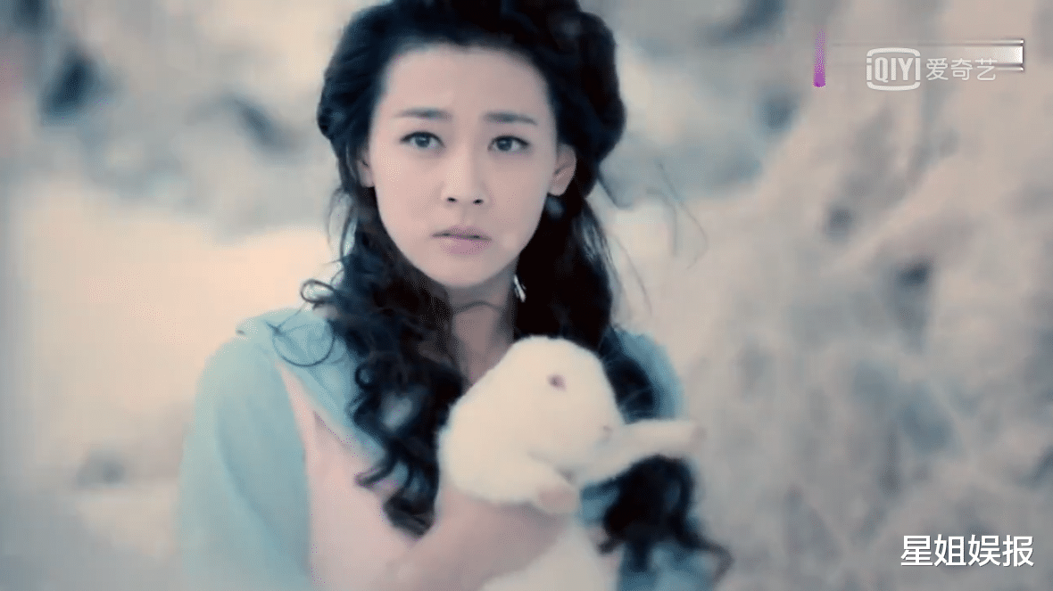 雪中悍刀行|《雪中悍刀行》的丫鬟青鸟，和刘昊然是同学，还是《斗破苍穹2》女主