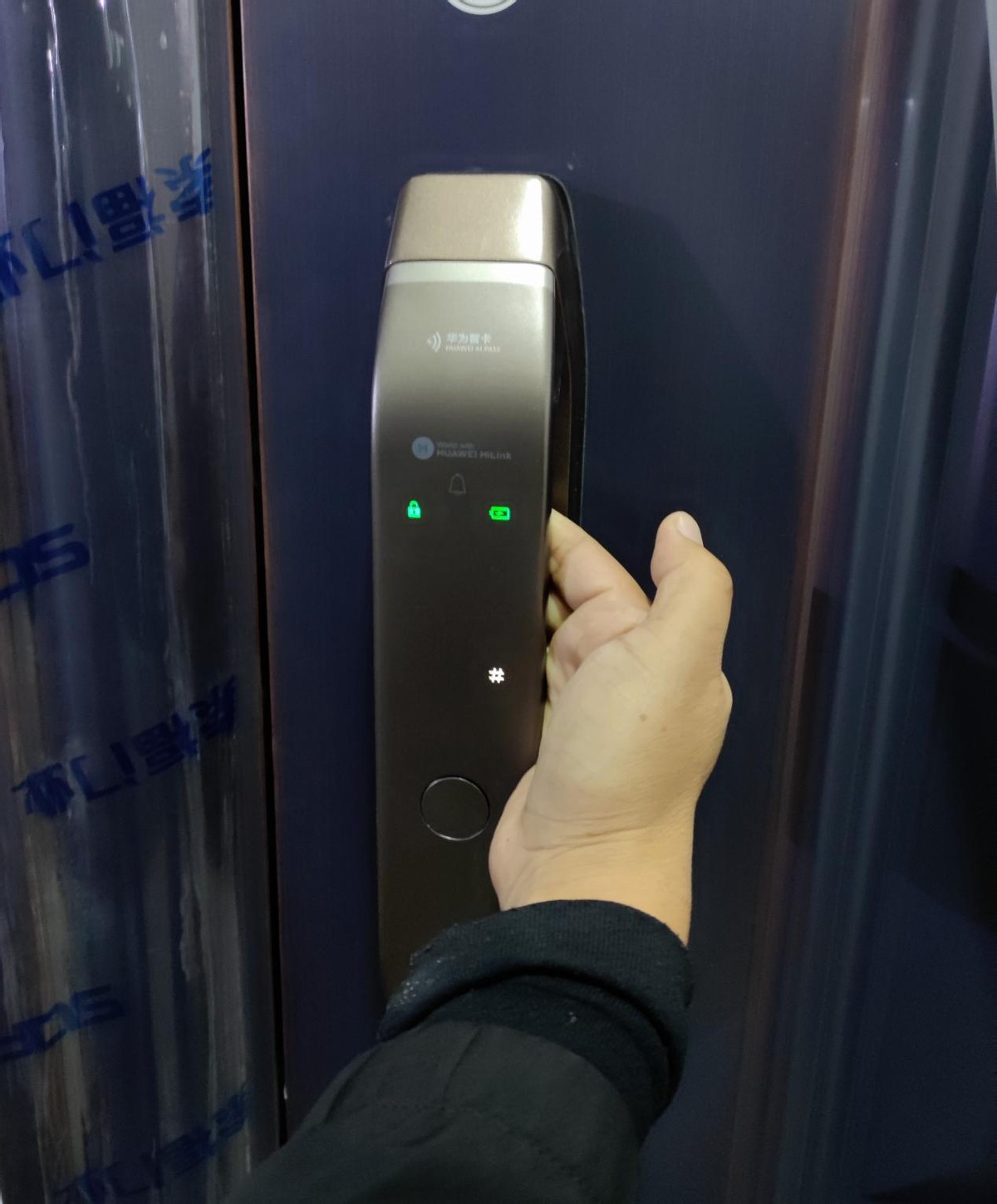 meta|自动开关锁，一触开启智能家居联动：华为智选德施曼智能门锁体验