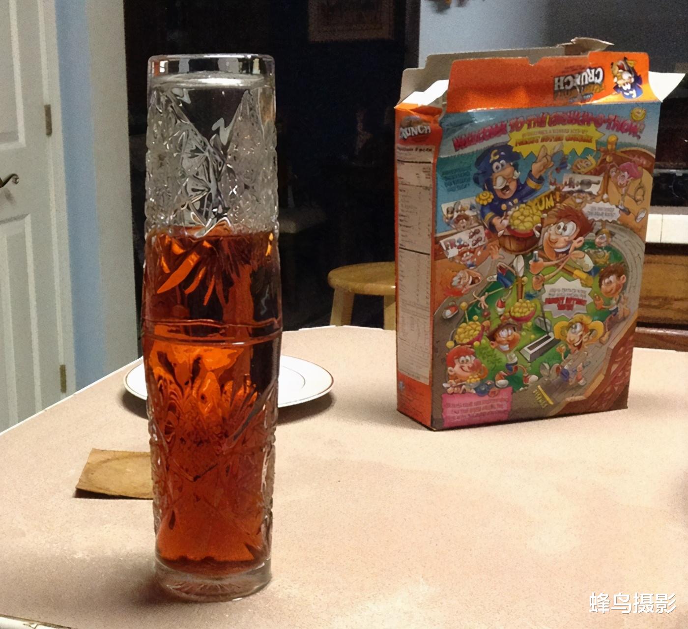  40张罕见“不科学”的照片，蜘蛛丝能吊起大冰坨，蜘蛛侠没骗人