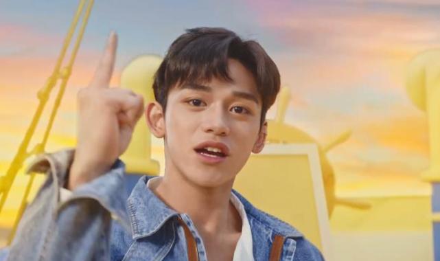 黄旭熙|录节目不能带耳钉，黄明昊想新招上镜，综艺老手都得学着点