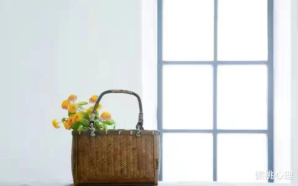 蜜桃心理|家再穷，这3种钱不能省，不然越省就会变得越穷