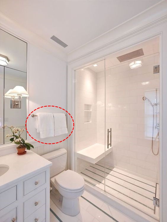 家居超人|建议：卫生间再大，也别装毛巾架！教你这么做，干净又卫生