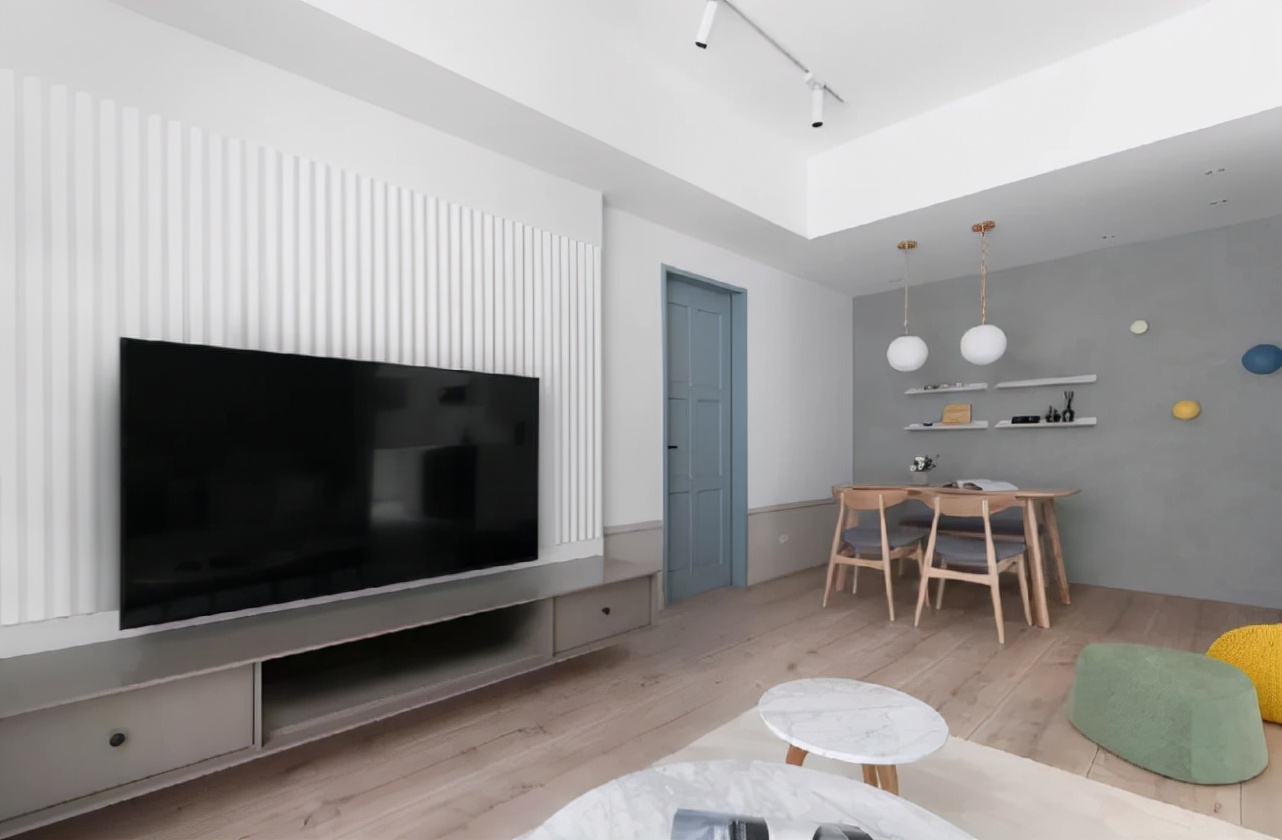 107平对空间做减法，去除不必要的摆设，整个居住更舒心