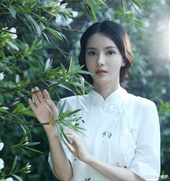 90后女孩一场梦 娱乐圈又一对姐弟恋分手，相差6岁相爱不到1年，遗憾吗？