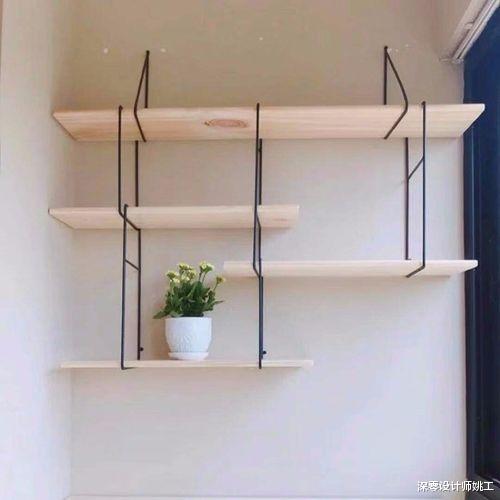 装修预算不够不用怕，有些地方可以穷装，背景墙去装饰只刷漆也贼好看