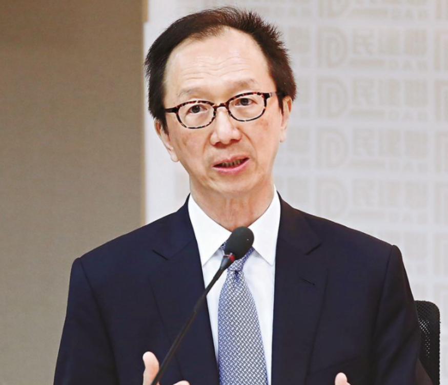 伏明霞|伏明霞:嫁给富豪后,不忘老家的穷亲戚,3个女儿很幸福