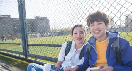 高中英语|大学生“怀孕率”攀升，男生不负责or女生不自重？学姐说到点上了