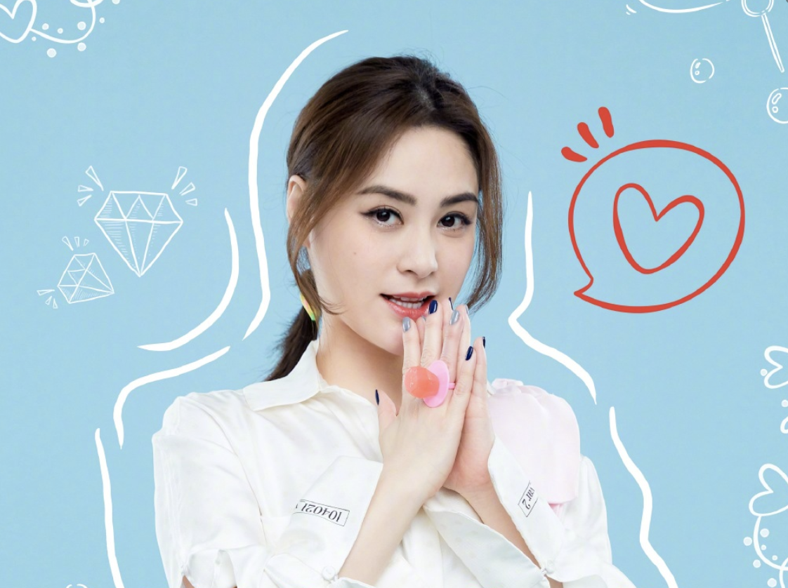 阿娇|吴亦凡爆料不断，阿娇抱怨吃瓜吃得好累，怕手滑点赞用左手刷微博