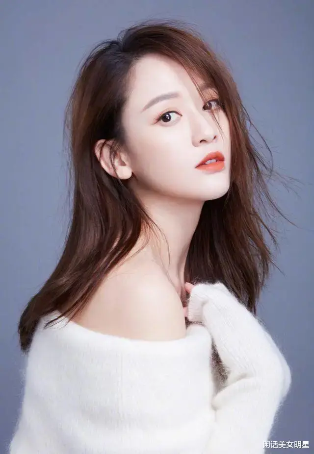 阚清子|42岁陈乔恩，身材饱满颜值甜美，女神依旧如此性感迷人！