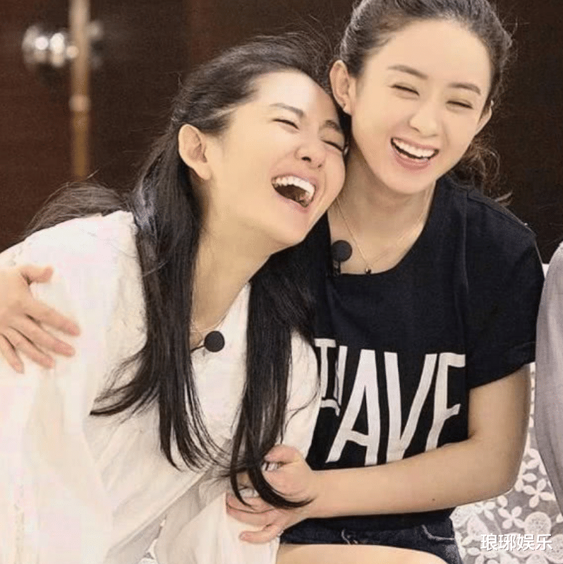 贾乃亮|33岁赵丽颖首次穿学生装，和张杰同框，生图下的身材引发热议