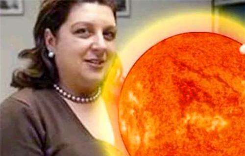 月球 她向政府申请太阳专利，成功后向世界收使用费，网友怎么回复的？