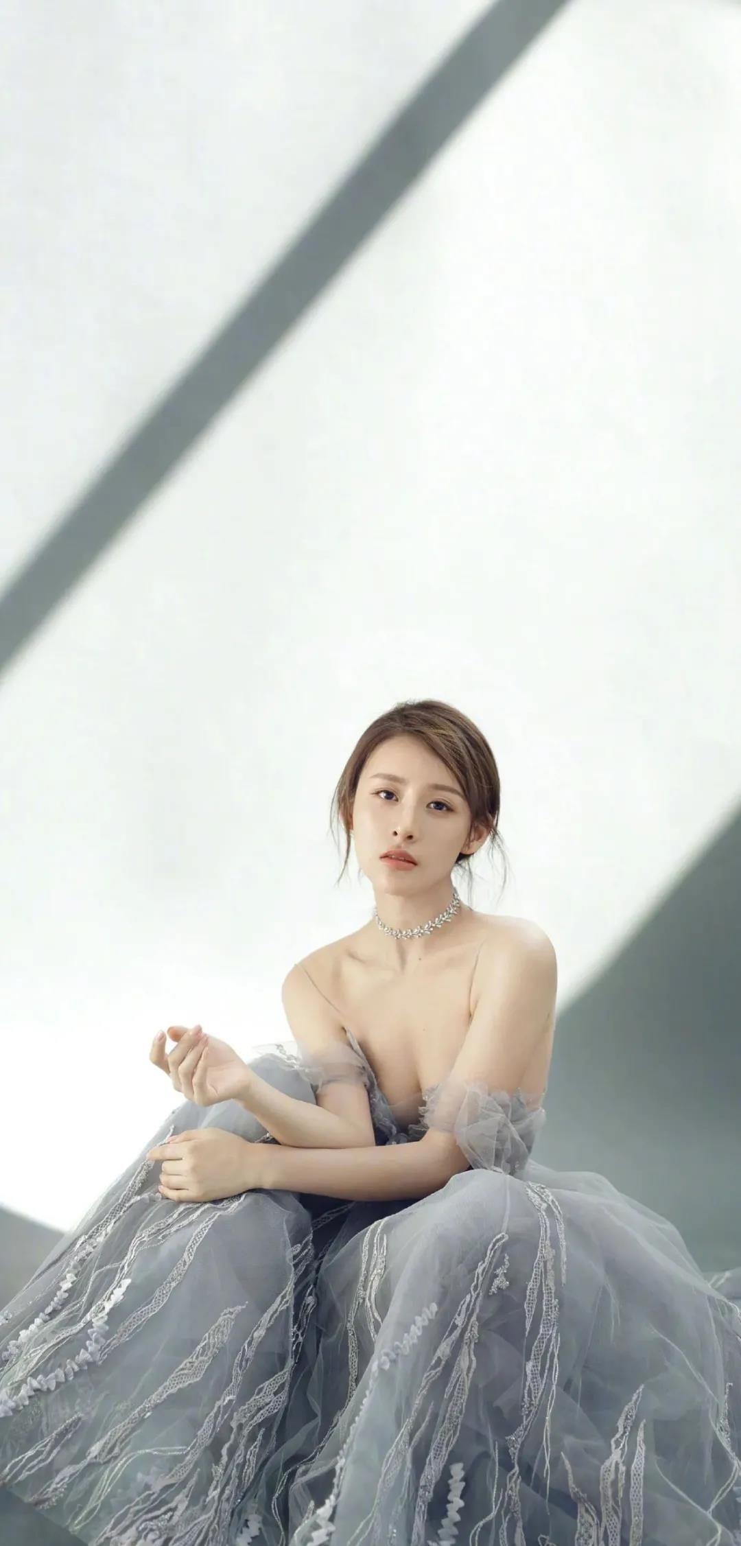 贾青|贾青，从歌手到演员的逆袭之路