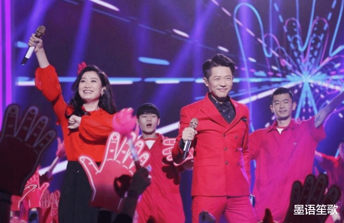 凤凰传奇|两人默契搭档23年却不是夫妻,现在一个年入千万,一个负债累累