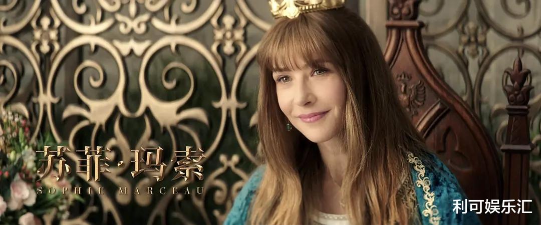 关晓彤|关晓彤新片票房扑街，豆瓣满屏吐槽，比《阿修罗》还烂的电影诞生了