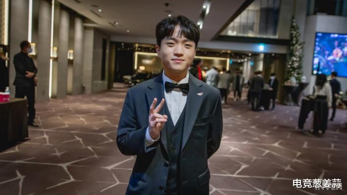 chovy|Faker获我独自满级奖；Chovy：新赛季很想击败T1