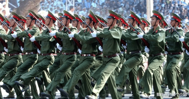 |什么都照搬中国,甚至连军装都模仿中国,这是世界上第二个中国?
