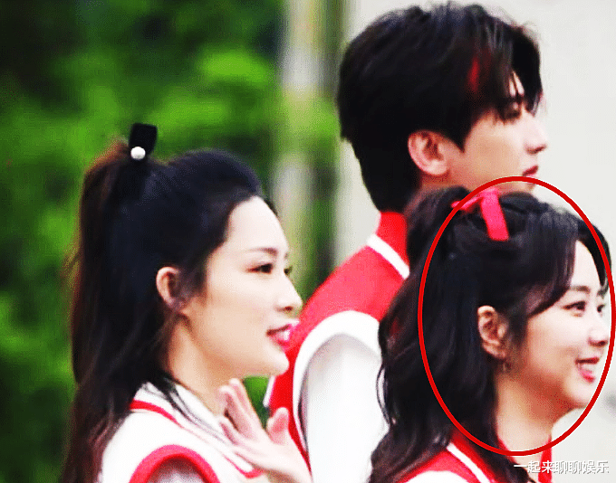 星光大道|《跑男》最新路透，30岁谭松韵跟31岁baby同框后，状态很明显