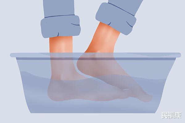 养生|冬季泡脚养生很简单，掌握4个泡脚新“姿势”，寒潮来袭也不用怕