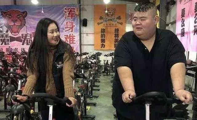 医生|他体重高达688斤，一年暴瘦450斤收获女神，最终逆袭百万粉丝网红