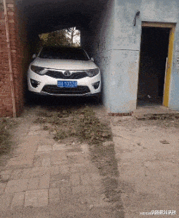“看看被岁月摧残的人类,感受时间的震撼!”