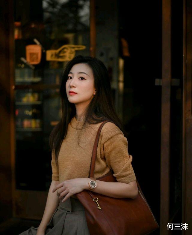何三沫|秋装穿搭可以简简单单，但想要穿出高级感，就要懂得穿搭技巧