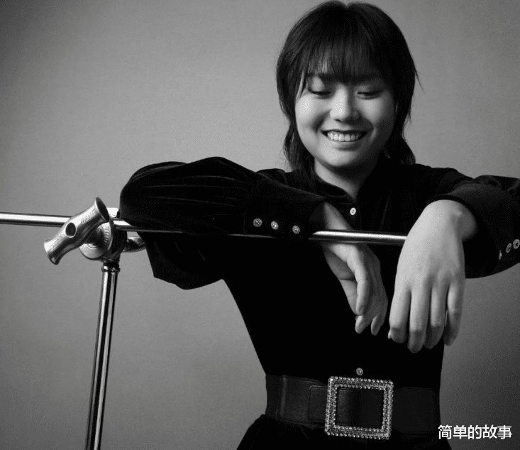 李雪琴|北大学霸李雪琴首登《男人装》：老脸一红，惊艳我了，但为难她了