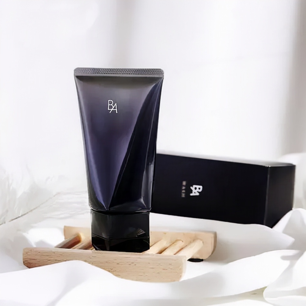 眼妆|这4款必囤洗面奶：洗完后感觉白嫩，毛孔清透，而且不紧绷