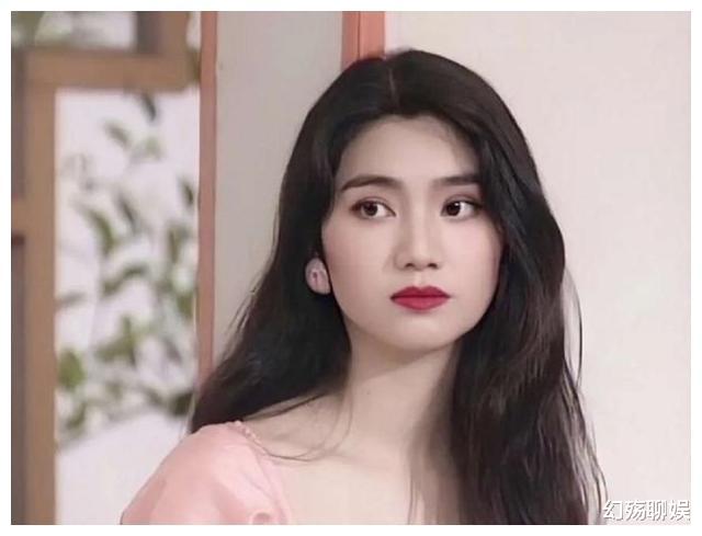 陈法拉|蔡少芬亲手将洪欣送到刘銮雄面前，为何事后两人却成为了好闺蜜？