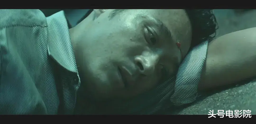 吴镇宇|吴镇宇60岁上《追光吧》：唱得烂，却迷倒一片！金晨7字点评精辟