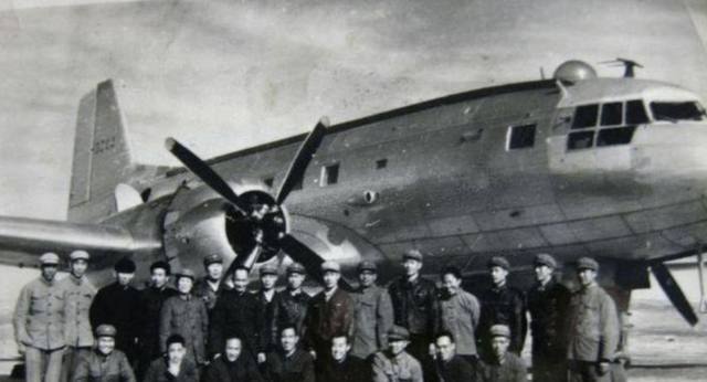 星叨叨 1971年飞行员杨国祥驾机投掷氢弹失败,拒不跳伞,最后怎样?