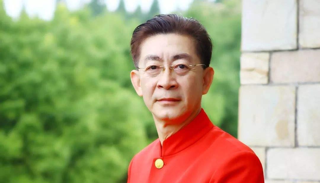 六小龄童|六小龄童当初有多火?为了避免麻烦,国家允许他拥有两张身份证